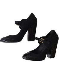 Chanel Tacones en ante negro