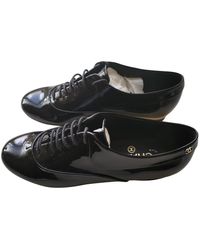 Chanel Lackleder Schnürschuhe - Schwarz