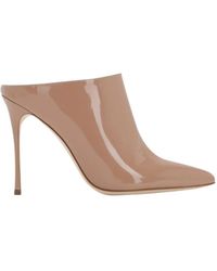 Sergio Rossi Tacones en charol beige \N - Neutro