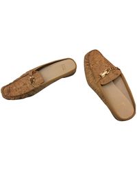 stuart weitzman triton leather flat