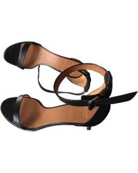 Givenchy Sandales à talons cuir noir