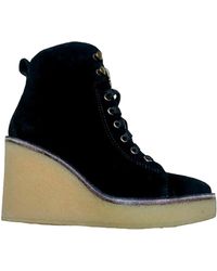 UGG Bottines & low boots à compensés cuir noir