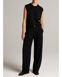 Vince - Drop-Waist Pleated Crepe Trouser - Lyst