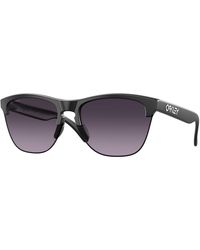 Oakley - Oo9374 Frogskins Lite 937449 Sunglasses O_Matter Round Normal Shaded - Lyst