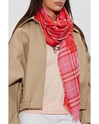 Burberry - Scarf With A Checkered Pattern - Lyst