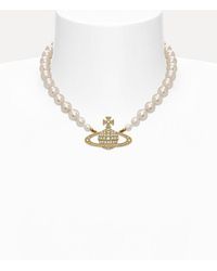 Vivienne Westwood - One Row Bas Relief Pearl Choker - Lyst