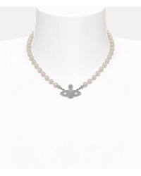 Vivienne Westwood - Mini Bas Relief Pearl Choker - Lyst