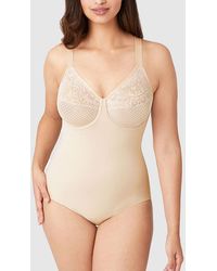 Wacoal - Visual Effects Body Briefer With Minimizer Bra - Lyst