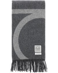 Totême - Toteme Monogram Jacquard Wool Scarf - Lyst