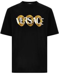 Versace - T-Shirt Con Logo Maxi Chain - Lyst