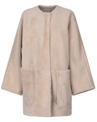 Max Mara Biscuit Shearling Effige Sleeveless Coat in Brown