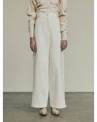 Low Classic Back Pocket Trousers - White