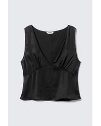 Weekday - Sleeveless V-Neck Satin Top - Lyst