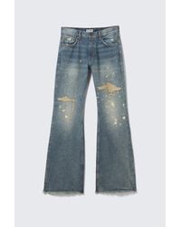 Weekday - Helix Mid Rise Regular Flared Jeans - Lyst