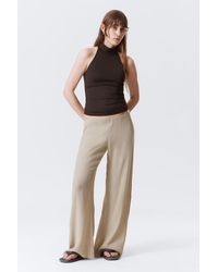 Weekday - Crinkled Low-Rise Wide-Leg Trousers - Lyst