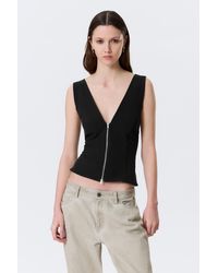 Weekday - Sleeveless V-Neck Zip Top - Lyst