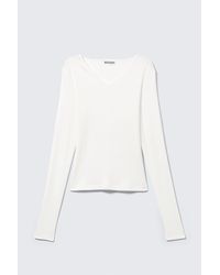 Weekday - Slim V-Neck Long-Sleeved Top - Lyst