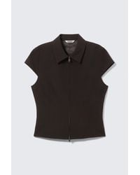 Weekday - Fitted Short-Sleeved Zip Top - Lyst