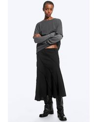 Weekday - Mid Rise Curved Seam Midi Skirt - Lyst
