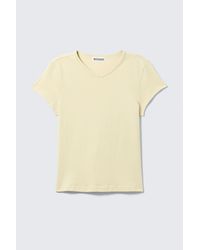 Weekday - Slim Short-Sleeved V-Neck T-Shirt - Lyst