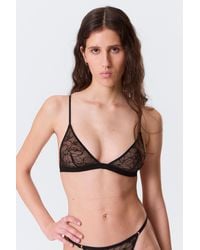 Weekday - Swirly Lace Triangle Bra - Lyst
