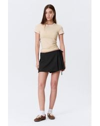 Monki - Slim Short-Sleeved Open-Back Top - Lyst