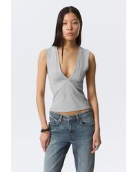 Weekday - Fitted V-Neck Sleeveless Top - Lyst