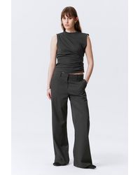 Weekday - Low-Waisted Loose Fit Suit Trousers - Lyst