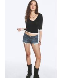 Weekday - Venus Frayed Low Rise Denim Hotpants - Lyst