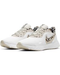 Nike Revolution 5 Premium Hardloopschoen Voor Dames in het Zwart ... Nike Revolution 5 Premium Hardloopschoen Voor Dames in het Zwart ...