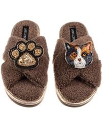 Laines London - Neutrals Boucle Slippers With Paw & Calico British Shorthair Cat Brooches - Lyst