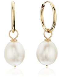 Lily & Roo - Solid Gold Large Pearl Drop Hoop Earrings - Lyst