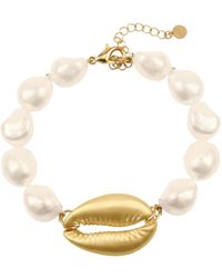 LINYA JEWELLERY - Sea Shell Baroque Pearl Bracelet - Lyst