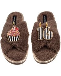 Laines London - Neutrals Laines Neutral Boucle Slippers With Stripe 16Th Birthday & Cake Brooches - Lyst