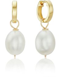 Lily & Roo Solid Gold Plain Huggie Pearl Drop Hoop Earrings - Metallic