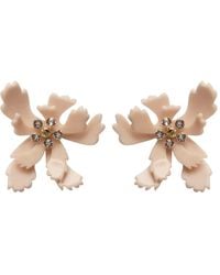 Gissa Bicalho - Neutrals Acrylic Handmade Earring Flower Bee Nude - Lyst