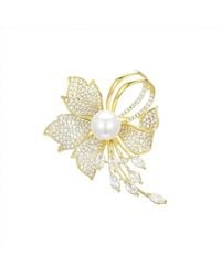 Angel Barocco - Elegant Pearl Floral Brooch - Lyst