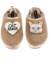 Laines London - Neutrals Flatform Cloud Slippers With Lily Cat & Cat Mum/Mom Brooches - Lyst
