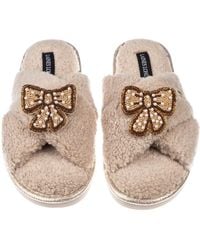 Laines London - Neutrals Neutral Boucle Slippers With & Pearl Beaded Pretty Bow Brooches - Lyst