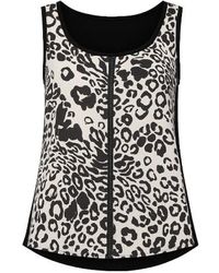 Conquista - V Neck Print Top With Trim Detail - Lyst