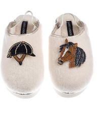Laines London - Neutrals Flatform Cloud Closed Toe Slippers With Riding Hat & Horse Brooches - Lyst