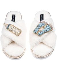 Laines London - Neutrals Laines Neutral Boucle Slippers With New Baby Boy Brooches - Lyst