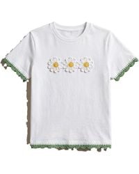 Ana Chic - Trim Daisy Handmade Crochet Applique Cotton Tee - Lyst