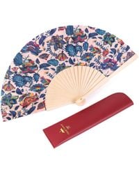 Janara Jones - Miracle Garden Print Wooden Hand Fan - Lyst