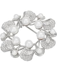 LÁTELITA London - Ginkgo Leaf And Pearl Wreath Brooch - Lyst