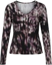 Conquista - Abstract Print Long-Sleeve V-Neck Top – Modern, Sleek, Effortlessly Stylish - Lyst