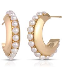 Leeada Jewelry - Pomona Pearl Hoops - Lyst