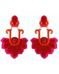 Gissa Bicalho - Handmade Acrylic Earring Long Daisy - Lyst