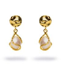 Ebru Jewelry - Cleopatra Crinkle Stud Pearl Drop Statement Earrings - Lyst