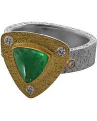 Emma Chapman Jewels - Cabochon Emerald Diamond Triangle Ring - Lyst